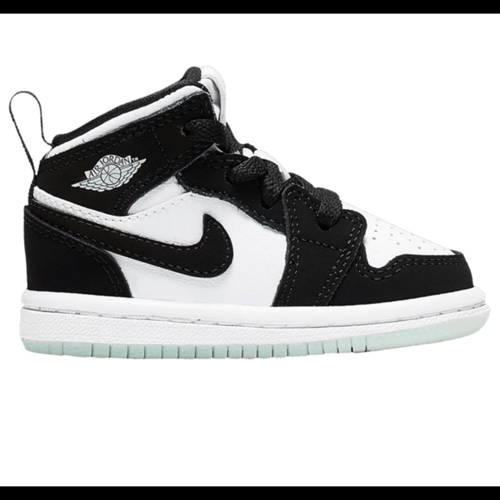 2 toodler nike air Jordans & Air Force ones